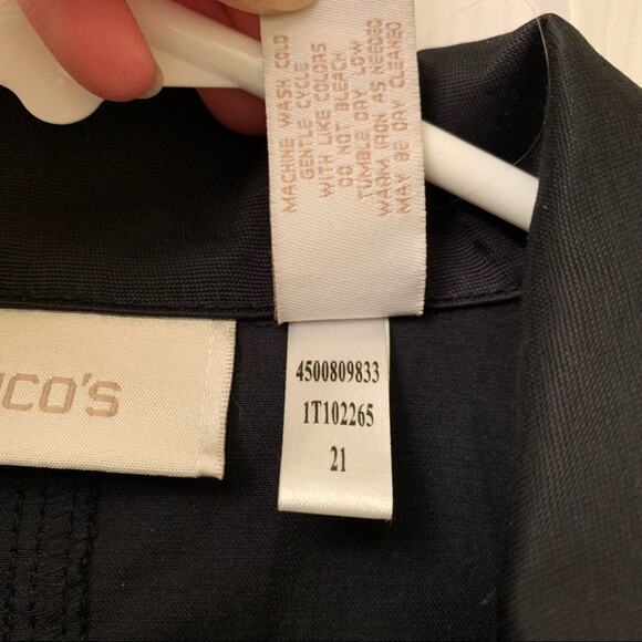 Chico’s black shiny blazer - Picture 7 of 7